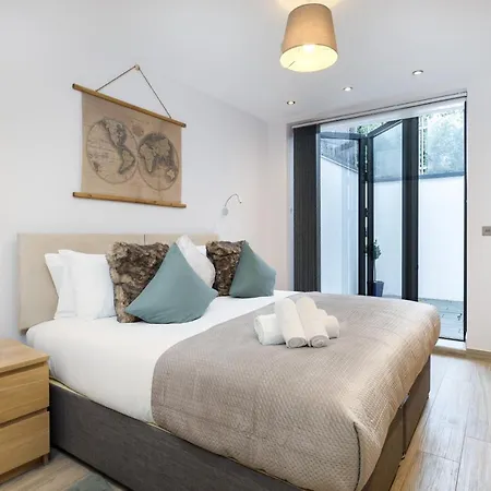 Luxurious 2 King-Size Bed Flat With Patio Apartment London Exterior photo