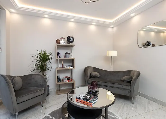 Luxurious 2 King-Size Bed Flat With Patio